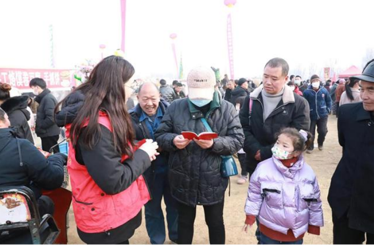 河南宝丰：普法进“书会”宣传接地气