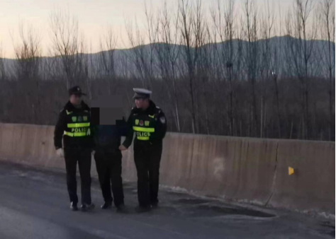 山西介休公安张兰所：家庭矛盾欲轻生 热心救助暖民心