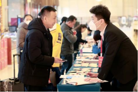 满怀激情赴盛会 凝心聚智献良策——太原万柏林区政协委员向大会报到277.png