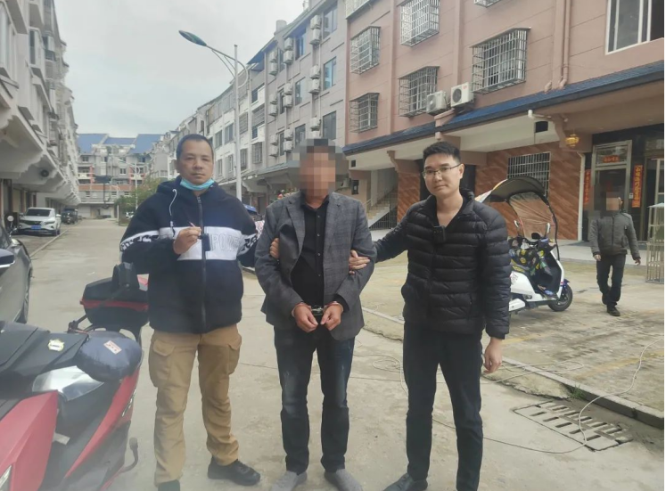 福建福安公安：警察与逃犯在情人节的别样“奔现”