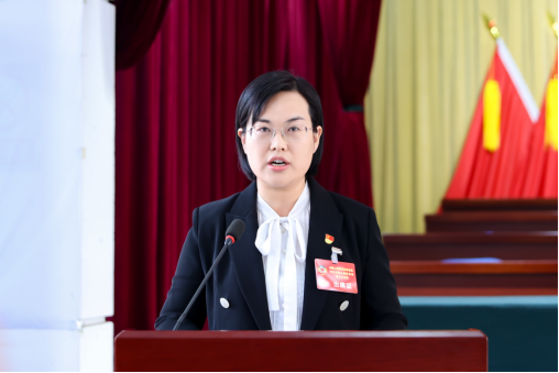 【聚焦两会】太原古交：带民声入两会 委员积极建言献策329.png