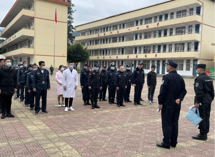 福建福安公安开展跨乡镇校园反恐防暴应急处置演练