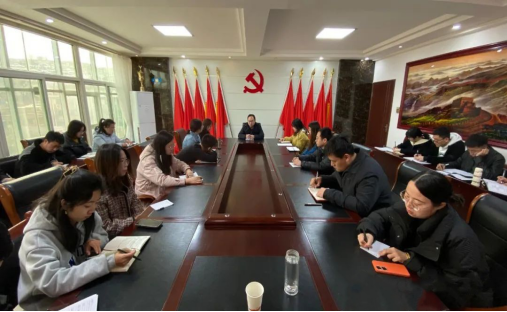 太原娄烦县静游镇组织开展青年干部读书会活动