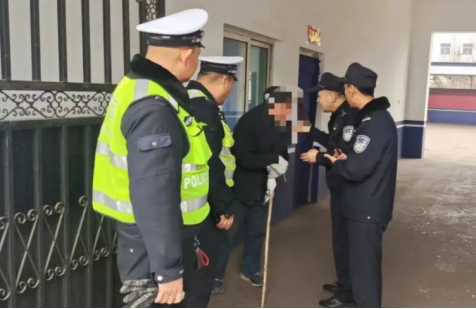 临汾霍州警方帮助走失智力障碍患者平安回家506.png