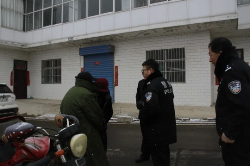 群众违法载人就医 临汾吉县交警人性化执法暖心