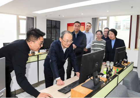 山西省委常委、政法委书记郑连生深入机关第二办公区调研185.png