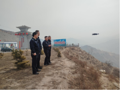 山西介休公安洪山所：无人机变身“天眼”“空中警力”上岗执勤