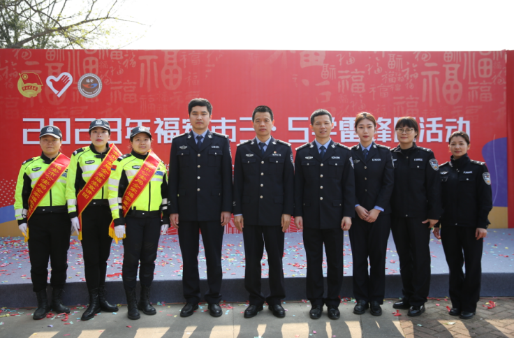 福建福安公安组织开展3.5学雷锋纪念日主题志愿服务活动    