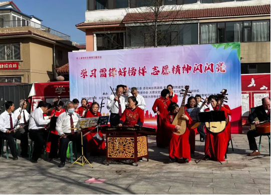 太原杏花岭团区委：学习雷锋好榜样 志愿精神闪闪　