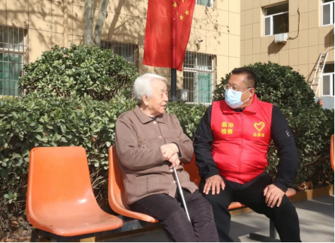 临汾：学雷锋纪念日，“检察蓝”“橄榄绿”携手走进敬老院276.png