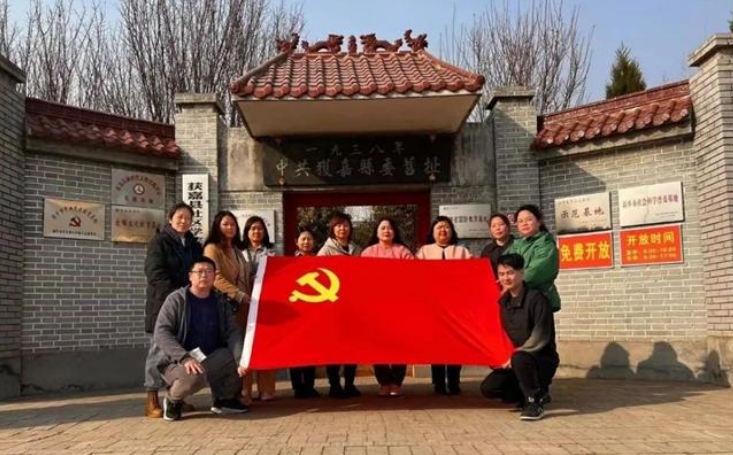 河南省获嘉县司法局开展 “学精神 续血脉”主题党日活动