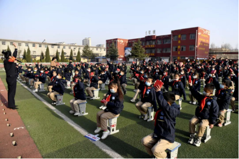 临汾市公安局团委组织开展“3.5”学雷锋纪念日暨青少年“五防”安全自护教育志愿服