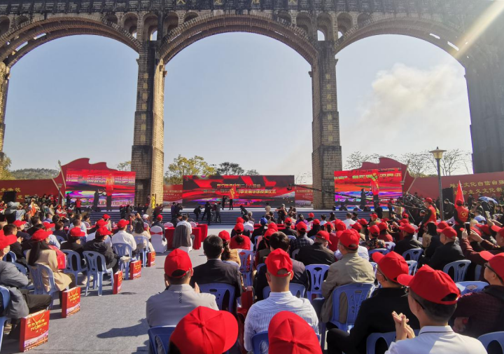 福建云霄供电：为“礼赞向东渠 建功新云霄”主题宣传活动保驾护航