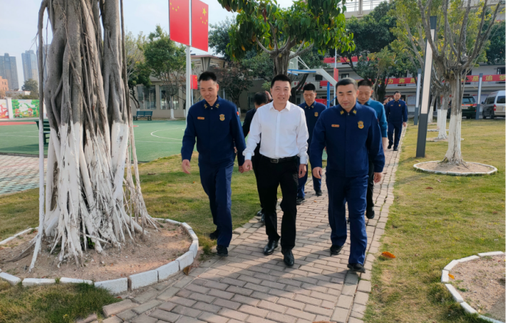厦门同安区政府领导带队慰问并调研福建省森林消防总队厦门市驻防分队