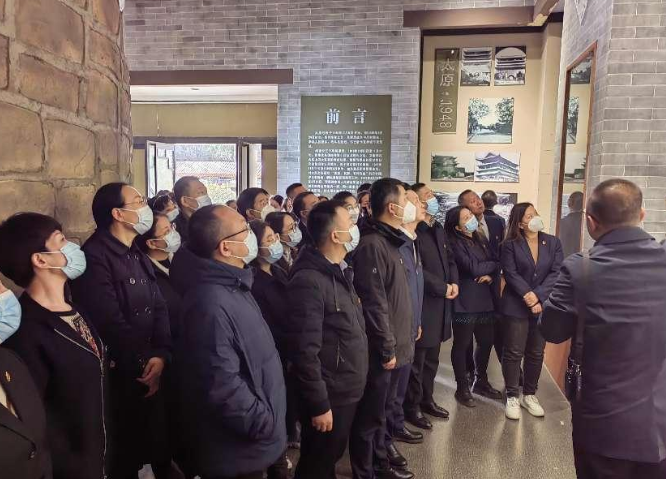 太原和平街道开展“祭怀革命英烈，赓续红色基因”实地爱国主义教育活动