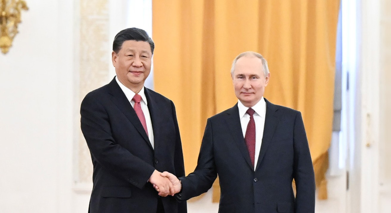 习近平同俄罗斯总统普京共同会见记者