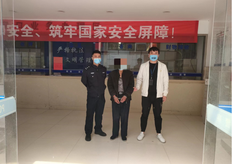 福建福安公安刑拘一电梯内扒窃救命钱男子