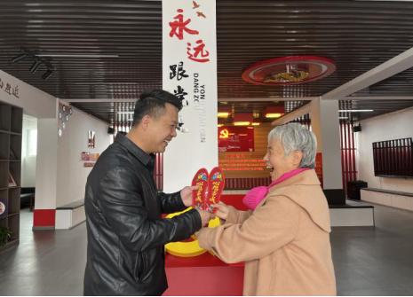 太原南寒街道：“红黄绿”分类管理 服务老人有“妙招”