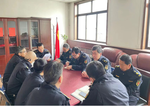 迅速传达部署 层层落实责任——太原市城管执法队掀起扬尘污染治理新高潮