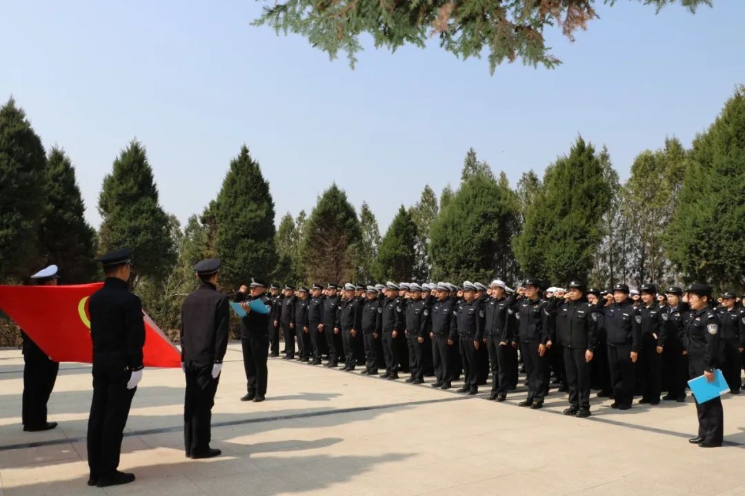 临汾古县公安局组织开展“公安心向党 护航新征程”主题清明祭扫活动