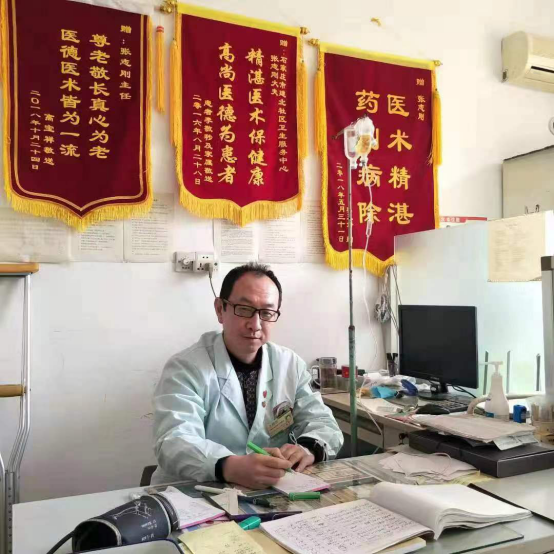 践行医者初心 从医26年 诊疗患者20万——记“平凡生命英雄” 张志刚