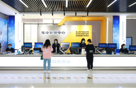 太原小店区税务局：惠企利民春风至 “红利账单”精准达