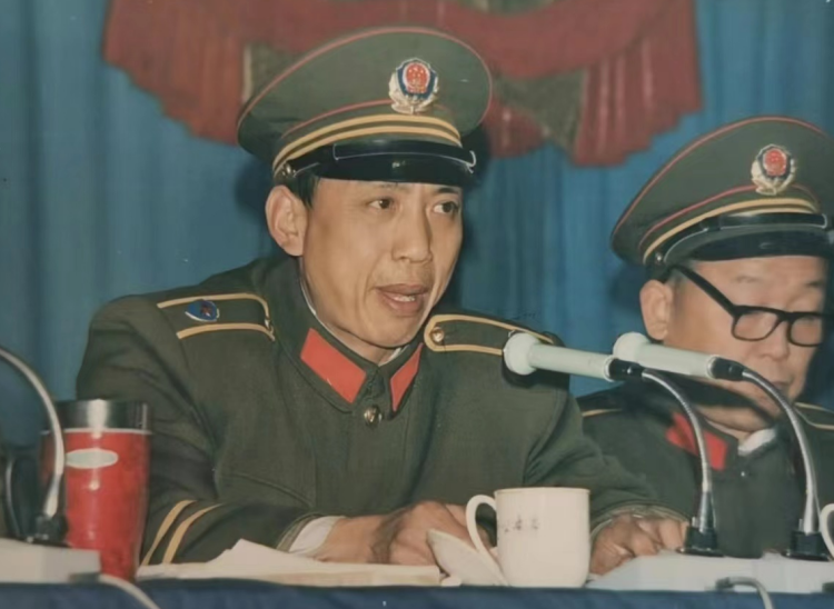 河南：一位爷爷的四十五本日记