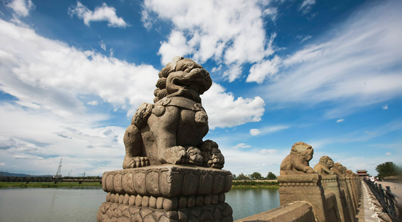 英雄之光｜清明节，与总书记一起缅怀英烈