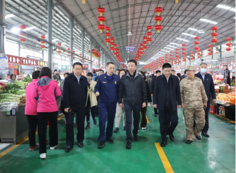 太原尖草坪区委副书记、区长张力维调研督导创城工作