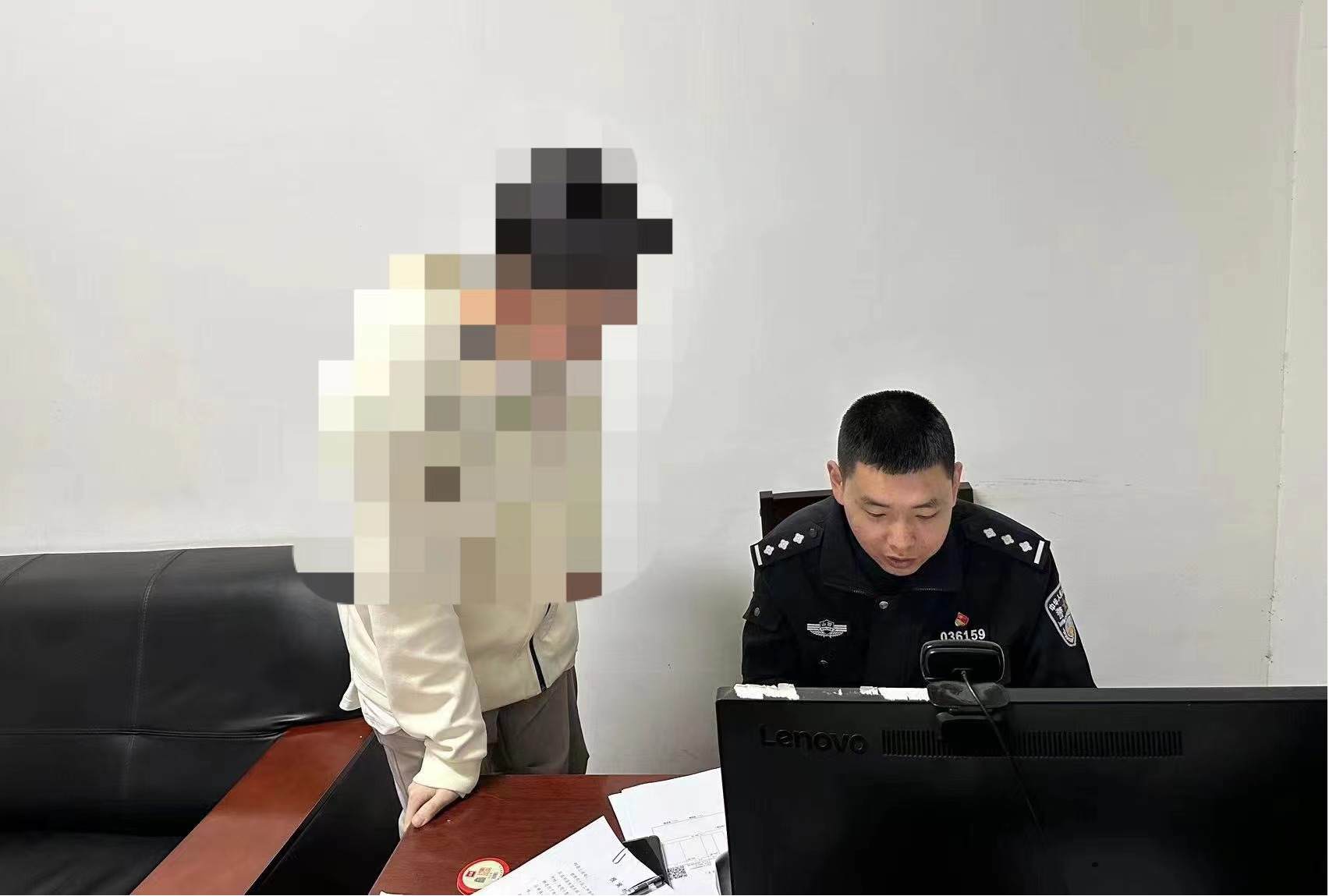 山西祁县公安局：假警察行骗别信，真民警劝阻得听！