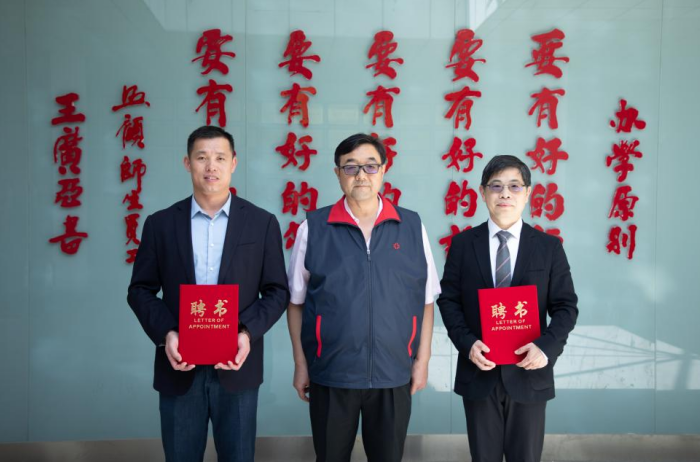 福建漳州科技学院领导带队外出考察学习交流