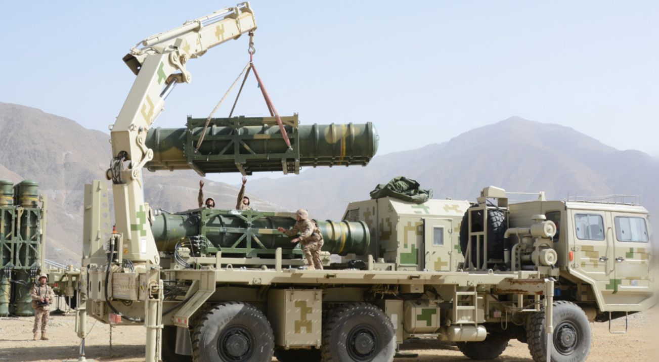 高原练兵磨利箭 铁流滚滚向战行