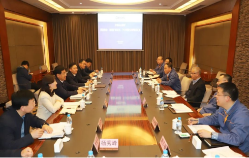 太原娄烦县委书记李树忠与中国宝武太钢集团党委书记、董事长盛更红举行工作会谈