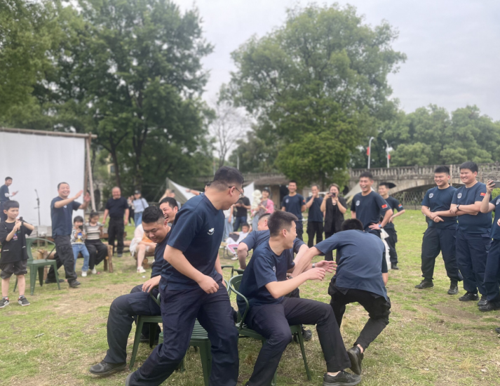 福建福安巡特警反恐大队开展“团结奋进凝警心”党团活动