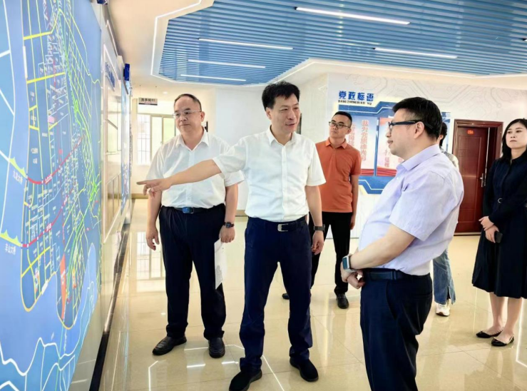 福建华安县委书记会见厦门国贸集团股份有限公司一行