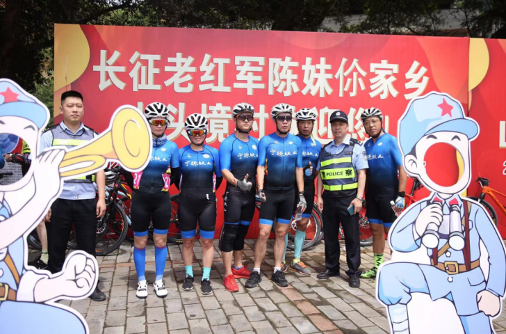 福建福安公安：场上任你尽情驰骋 场外由我保驾护航