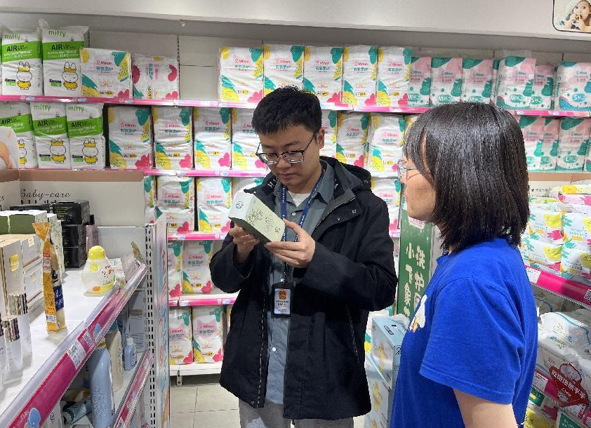 太原万柏林区市场监督管理局开展“护苗有我”儿童化妆品专项行动