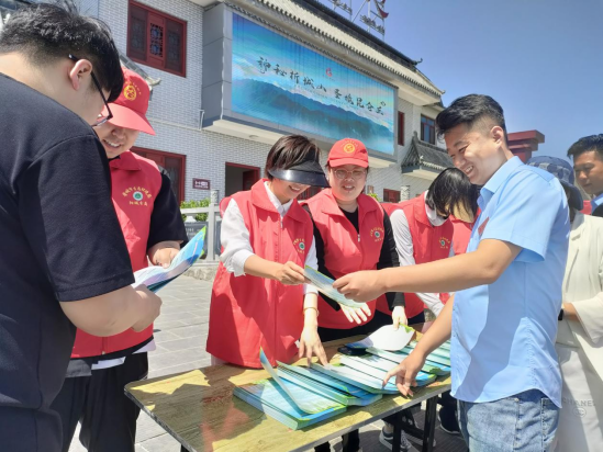山西阳城县生态环境分局深入开展“5.22”国际生物多样性日宣传活动