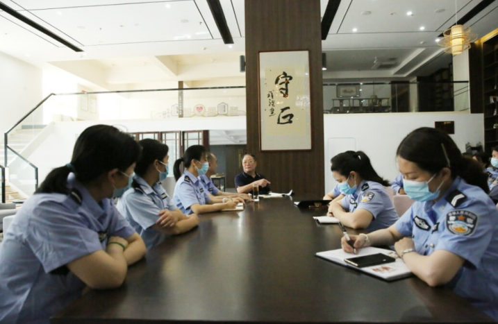 福建福安公安举办读书月《连家船民的前世今生》讲座