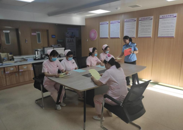 河南安阳环境局文峰分局开展“5.22国际生物多样性日”主题宣传活动