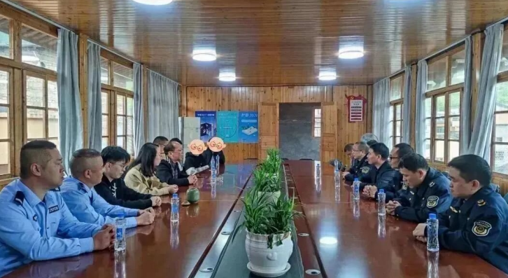 福建屏南熙岭派出所龙潭乡村振兴警务室走出警民共建 智慧和谐新路子