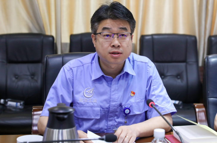 江西航空工业昌飞主题教育读书班开展联学专题研讨