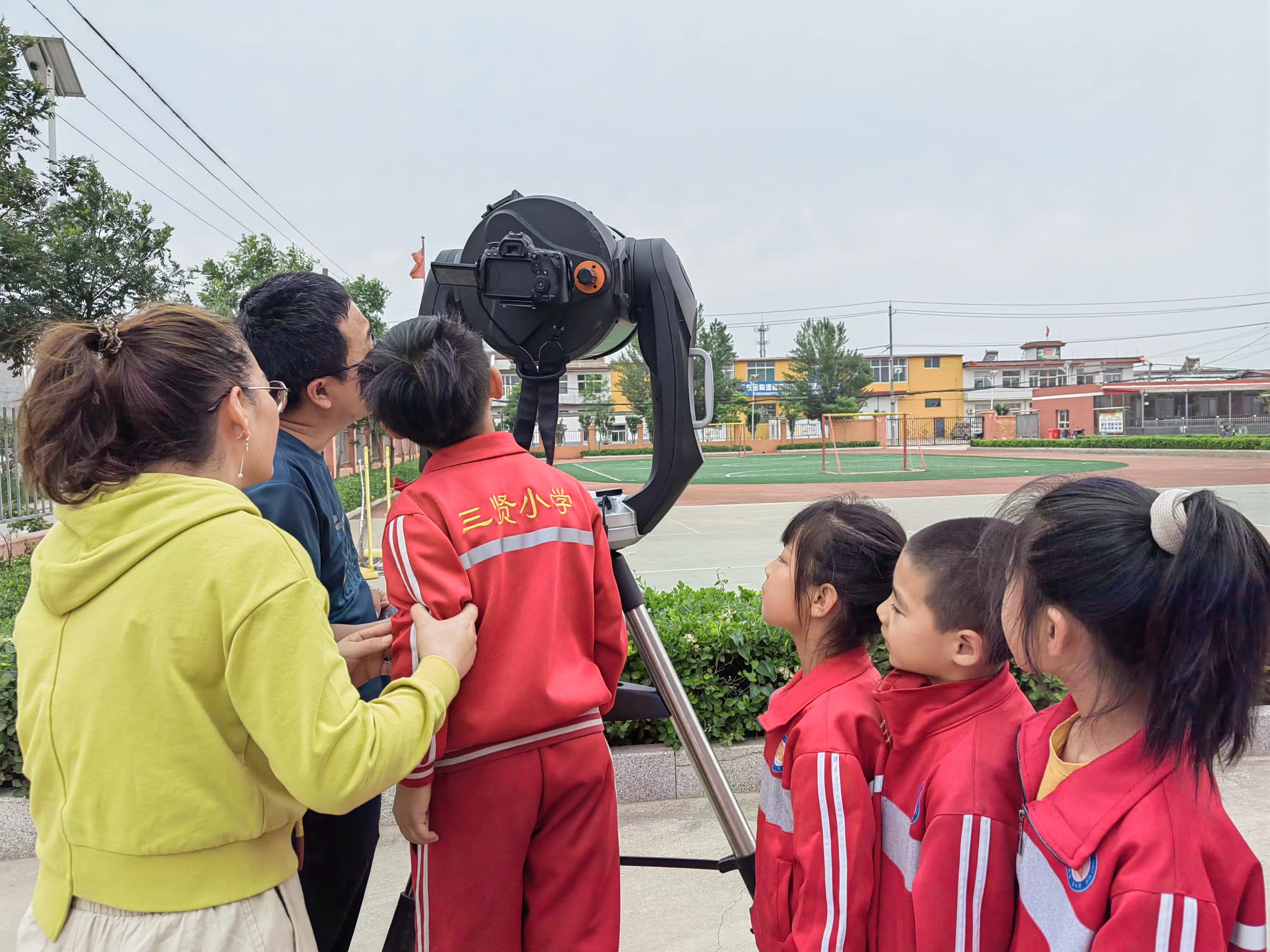 太原小店区：望天逐日  乡村小学“巡天”记