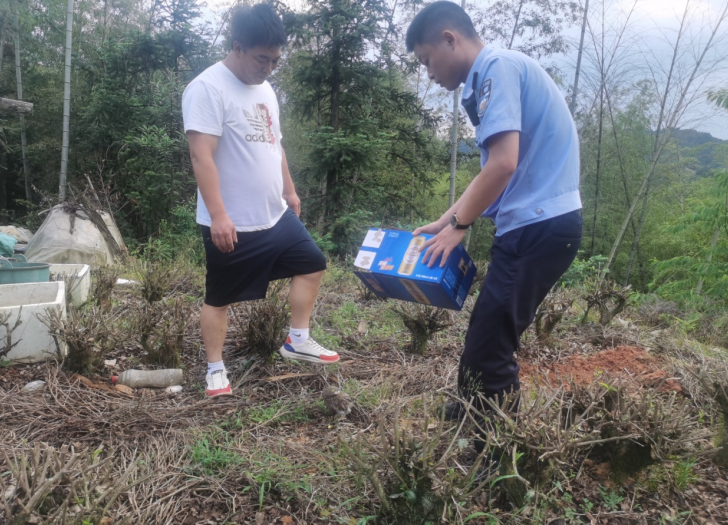  福建福安警民联手救助国家二级保护动物猫头鹰