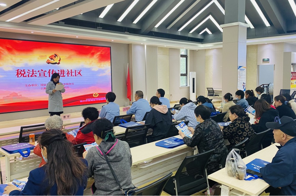 太原杏花岭区富力华庭社区：“杏”福邻里  因为有你