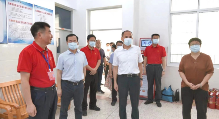 福建漳浦县领导检查高考工作