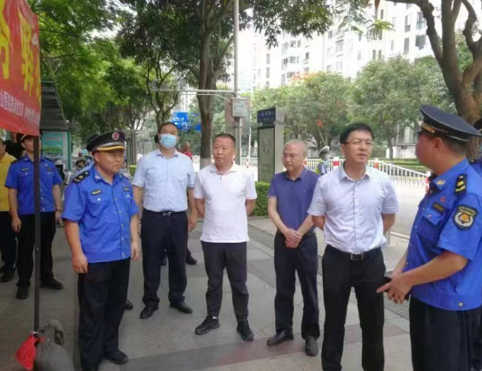 厦门市城管全力护航高考