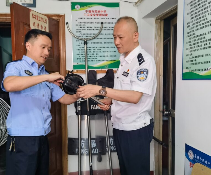 福建福安蔡立新深入高考考点检查指导安保工作