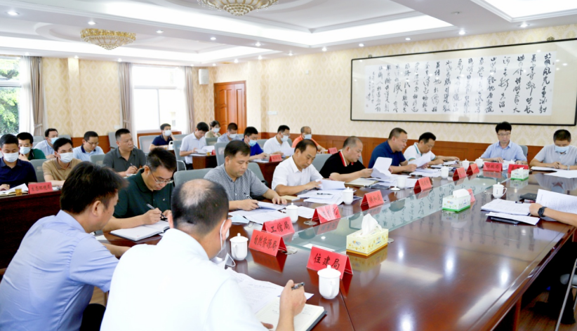 福建漳浦县委书记主持召开“七比一看”竞赛推进会