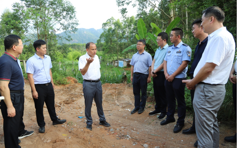 福建漳浦县委书记到大南坂镇调研